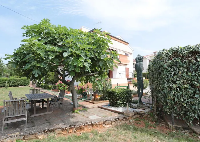 アパート Kuca Luciana